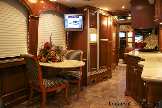 2003 Prevost Country Coach XLII