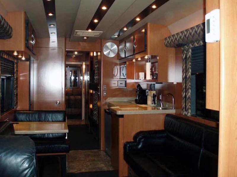 2005 Prevost XLII For Sale