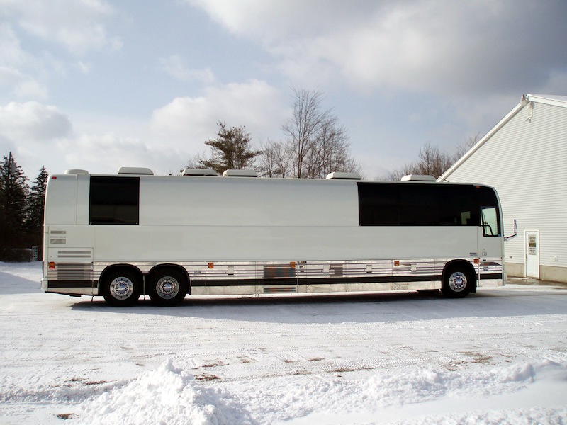 2005 Prevost XLII For Sale