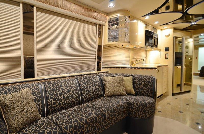 2006 Prevost Marathon XLII For Sale