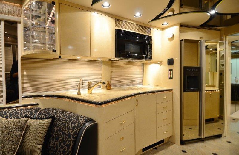 2006 Prevost Marathon XLII For Sale