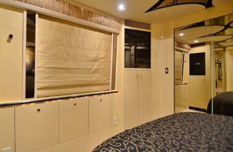 2006 Prevost Marathon XLII For Sale