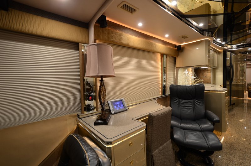 2007 Prevost Featherlite H3-45 For Sale