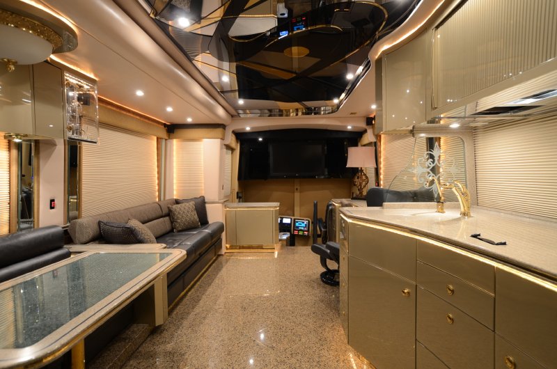 2007 Prevost Featherlite H3-45 For Sale