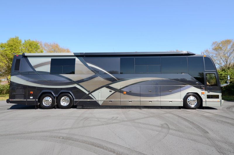 2007 Prevost Featherlite H3-45 For Sale