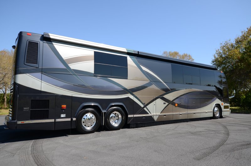 2007 Prevost Featherlite H3-45 For Sale