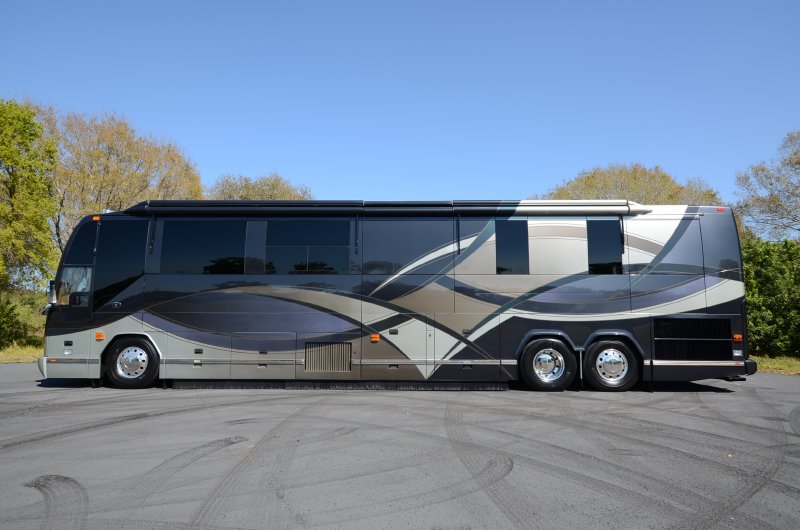 2007 Prevost Featherlite H3-45 For Sale