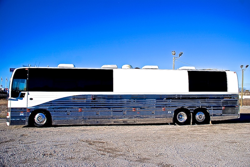 2007 Prevost Featherlite XLII For Sale