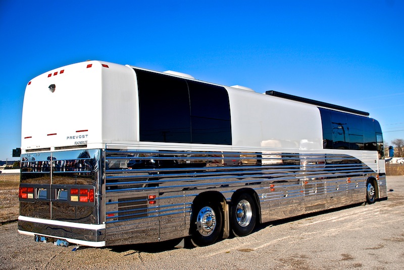 2007 Prevost Featherlite XLII For Sale