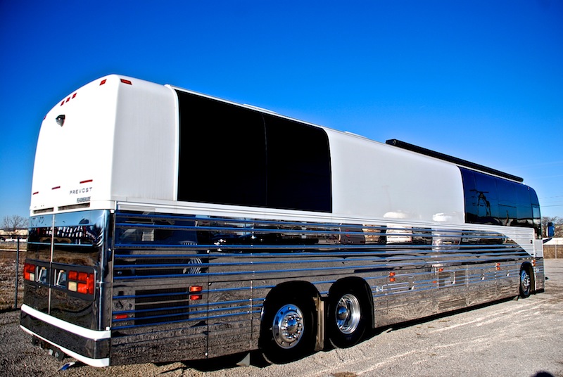 2007 Prevost Featherlite XLII For Sale